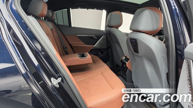BMW 5 Series (G60) 530e xDrive M Sport 2025 — фото 15