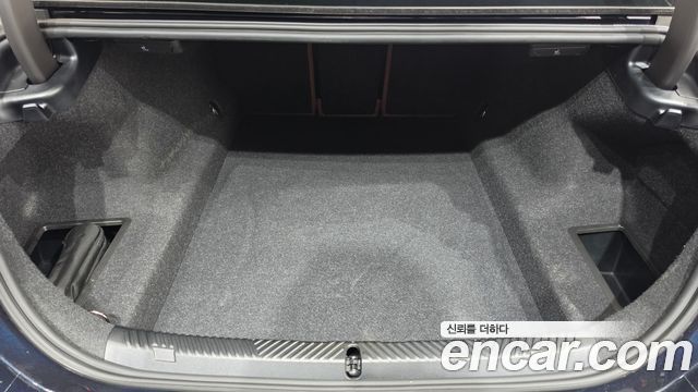 BMW 5 Series (G60) 530e xDrive M Sport 2025 — фото 22