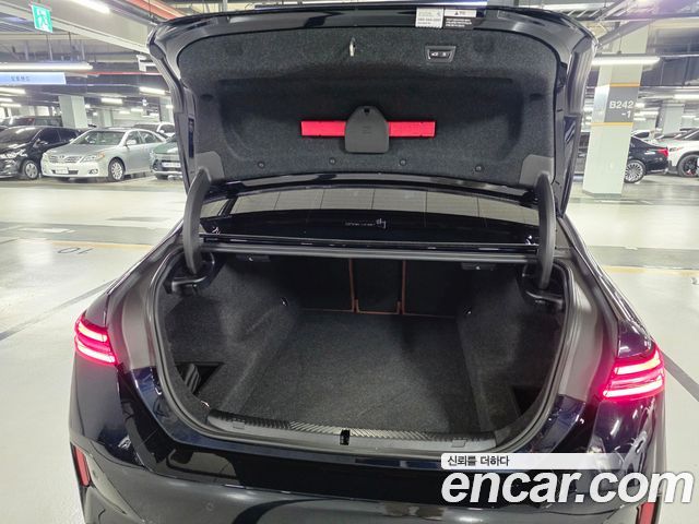 BMW 5 Series (G60) 530e xDrive M Sport 2025 — фото 52