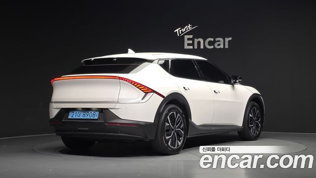 Kia EV6 Long Range 4WD Air 2022 — фото 2