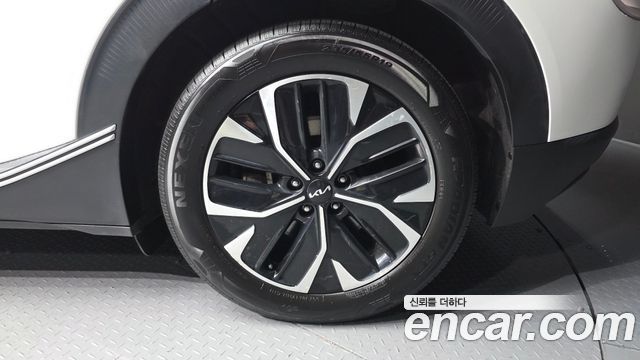 Kia EV6 Long Range 4WD Air 2022 — фото 5