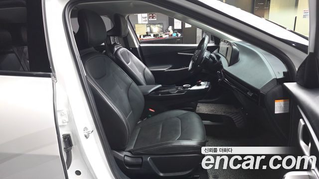 Kia EV6 Long Range 4WD Air 2022 — фото 11