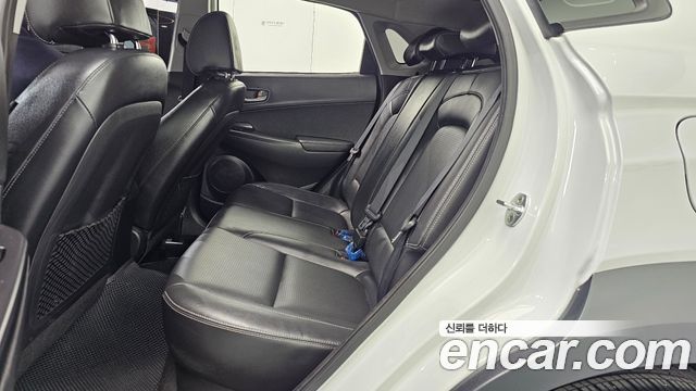 Hyundai Kona 1.6 Turbo 2WD Modern Art 2018 — фото 12
