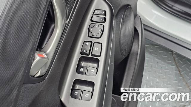 Hyundai Kona 1.6 Turbo 2WD Modern Art 2018 — фото 17