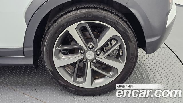 Hyundai Kona 1.6 Turbo 2WD Modern Art 2018 — фото 21