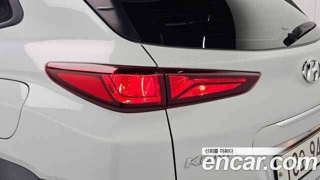 Hyundai Kona 1.6 Turbo 2WD Modern Art 2018 — фото 23