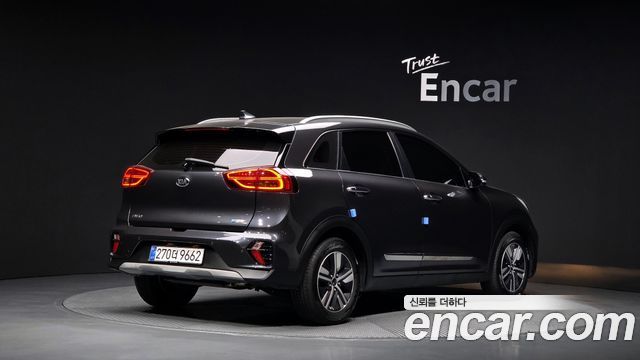 Kia Niro 1.6 HEV Prestige 2020 — фото 2