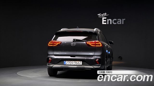 Kia Niro 1.6 HEV Prestige 2020 — фото 4