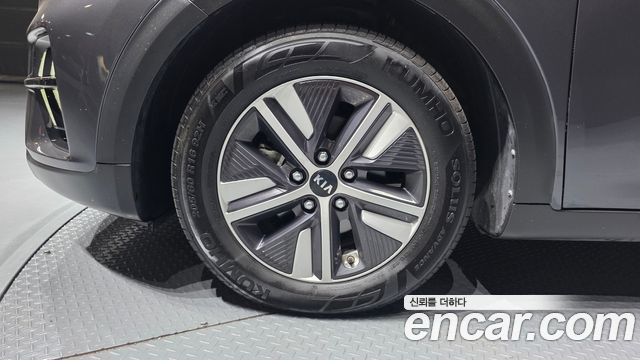 Kia Niro 1.6 HEV Prestige 2020 — фото 5