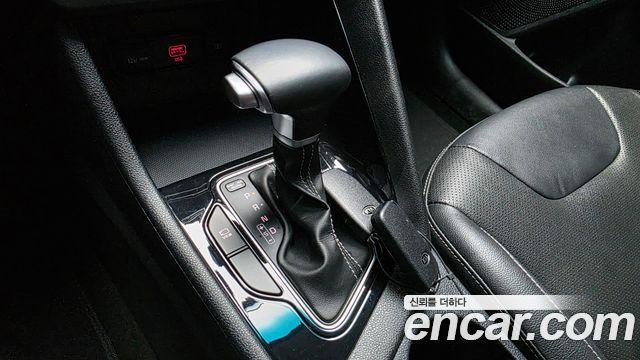 Kia Niro 1.6 HEV Prestige 2020 — фото 9