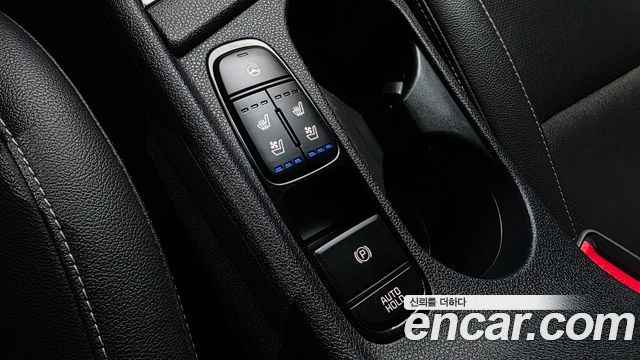 Kia Niro 1.6 HEV Prestige 2020 — фото 19