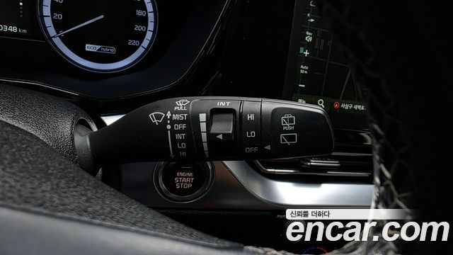 Kia Niro 1.6 HEV Prestige 2020 — фото 29