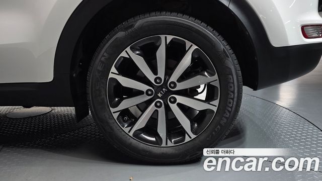 Kia Sportage (IV) Diesel 1.7 2wd Noblesse 2018 — фото 21