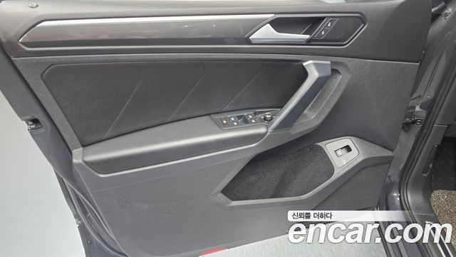 Volkswagen Tiguan (II) 2.0 TDI Prestige 2020 — фото 24