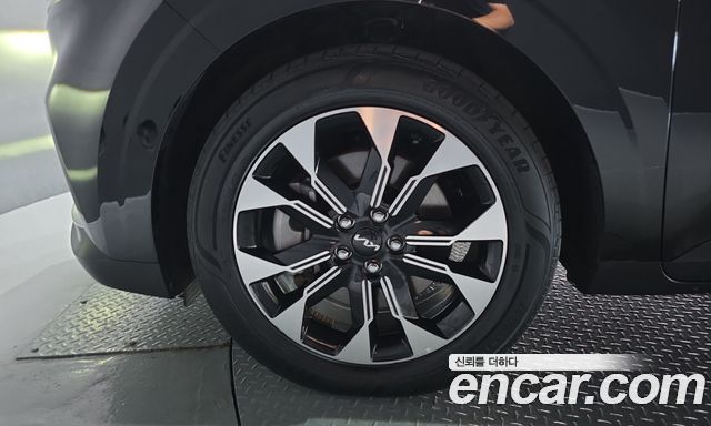 Kia Carnival (IV) Diesel 9-Seater Prestige 2023 — фото 5