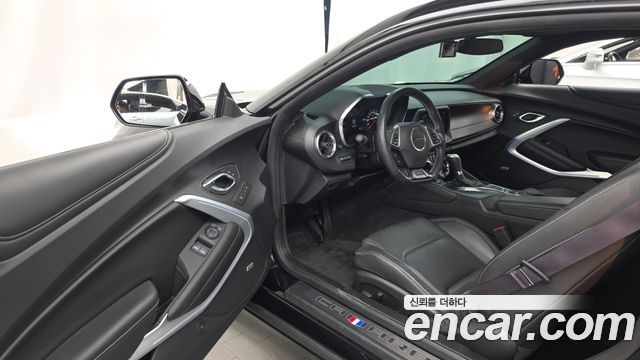 Chevrolet Camaro SS 6.2 V8 2017 — фото 10