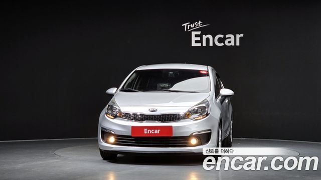 Kia Pride 4DR 1.4 MPI Trendy 2016 — фото 3