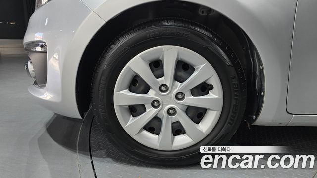 Kia Pride 4DR 1.4 MPI Trendy 2016 — фото 5