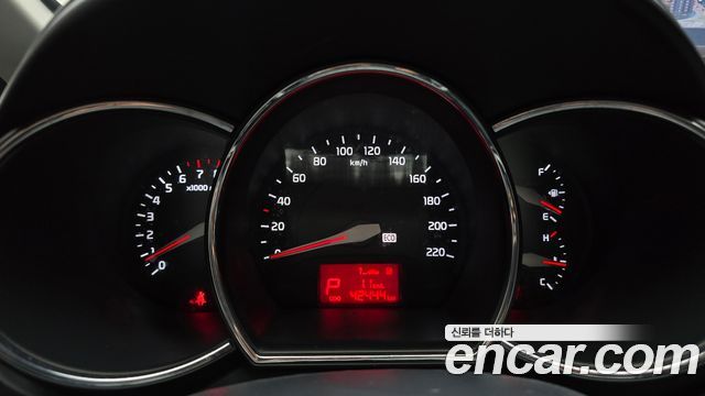 Kia Pride 4DR 1.4 MPI Trendy 2016 — фото 8