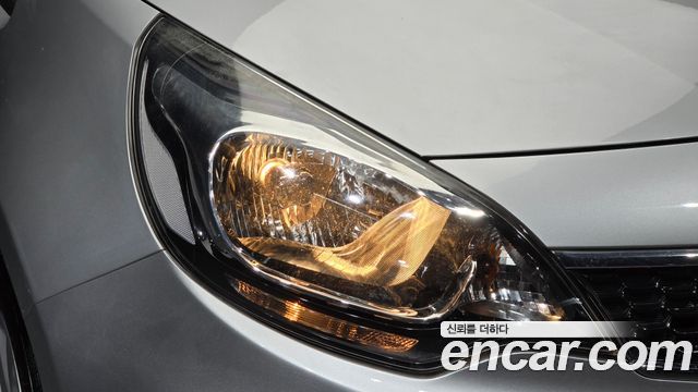Kia Pride 4DR 1.4 MPI Trendy 2016 — фото 22