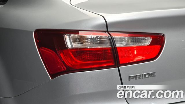 Kia Pride 4DR 1.4 MPI Trendy 2016 — фото 23