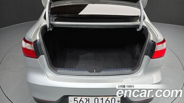 Kia Pride 4DR 1.4 MPI Trendy 2016 — фото 30
