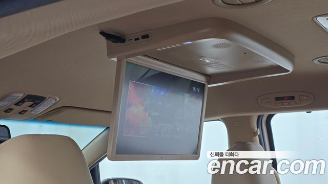 Kia Carnival 7-seater Limousine VIP 2018 — фото 17