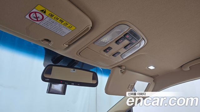 Kia Carnival 7-seater Limousine VIP 2018 — фото 28