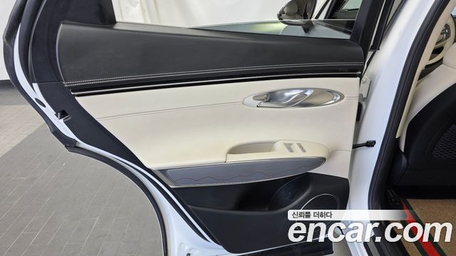 Genesis GV70 2.5T Gasoline 2WD 2021 — фото 25