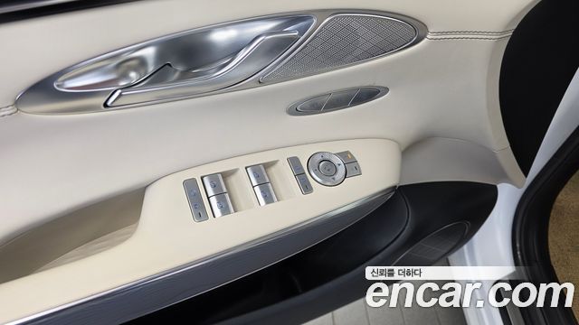 Genesis GV70 2.5T Gasoline 2WD 2021 — фото 27