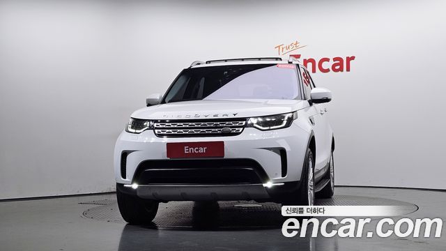 Land Rover Discovery 5 3.0 TD6 HSE Luxury 2018 — фото 3