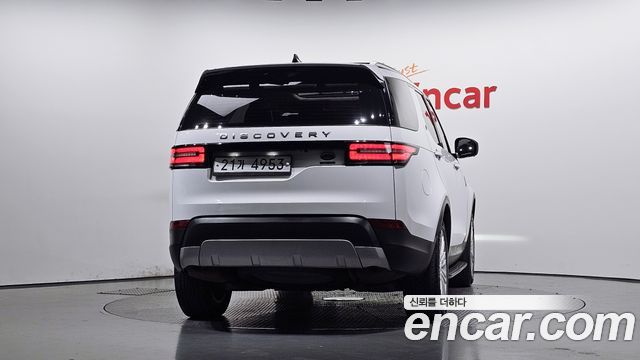 Land Rover Discovery 5 3.0 TD6 HSE Luxury 2018 — фото 4