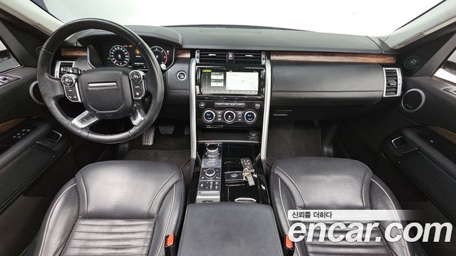 Land Rover Discovery 5 3.0 TD6 HSE Luxury 2018 — фото 7