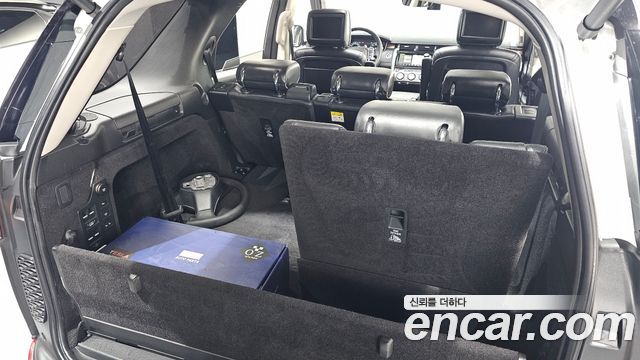 Land Rover Discovery 5 3.0 TD6 HSE Luxury 2018 — фото 29