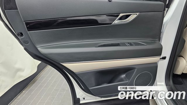 Genesis GV80 2.5T Gasoline AWD 2025 — фото 25