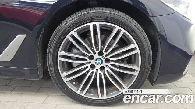 BMW 5 Series (G30) 520d xDrive M Sport Package Plus 2020 — фото 27