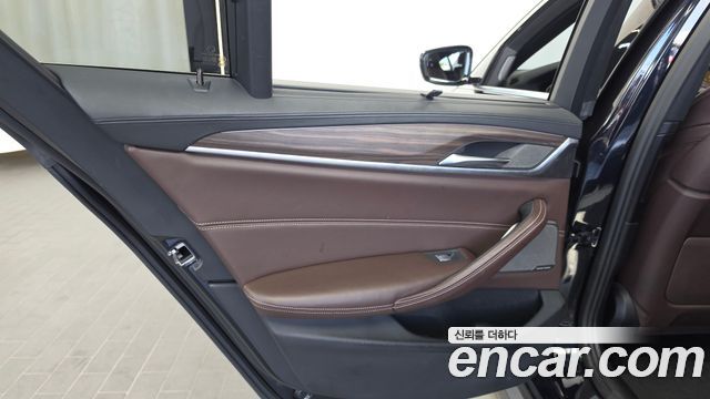 BMW 5 Series (G30) 520d xDrive M Sport Package Plus 2020 — фото 31