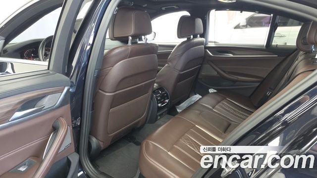 BMW 5 Series (G30) 520d xDrive M Sport Package Plus 2020 — фото 32