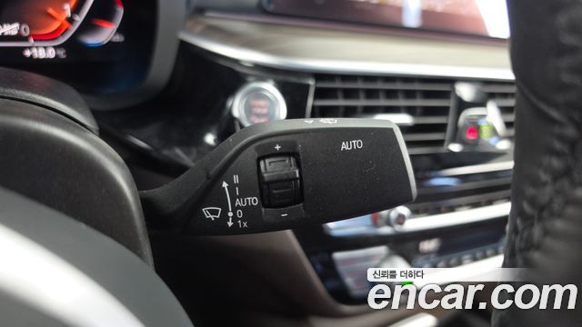 BMW 5 Series (G30) 520d xDrive M Sport Package Plus 2020 — фото 33