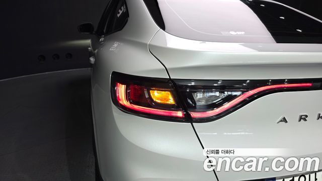 Renault Korea Arkana 1.6 E-TECH Iconic 2025 — фото 23