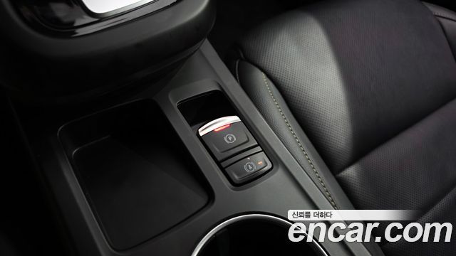 Renault Korea Arkana 1.6 E-TECH Iconic 2025 — фото 32
