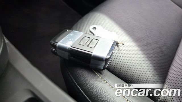 Renault Korea Arkana 1.6 E-TECH Iconic 2025 — фото 35