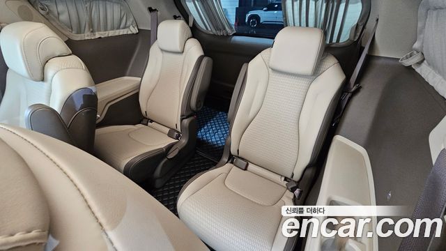 Kia Carnival (IV) Diesel 9-Seater Hi-Limousine Signature 2023 — фото 11