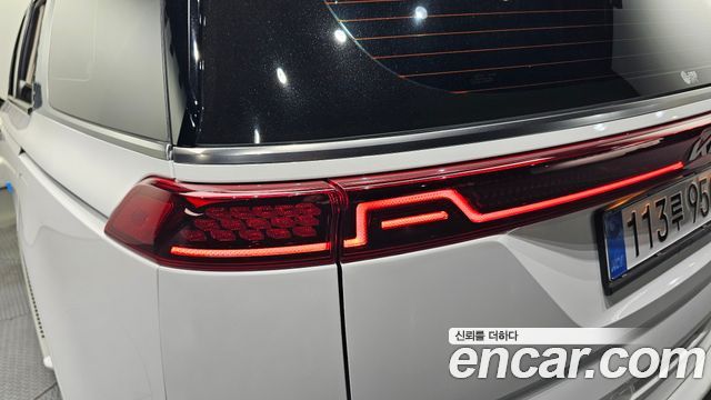 Kia Carnival (IV) Diesel 9-Seater Hi-Limousine Signature 2023 — фото 23