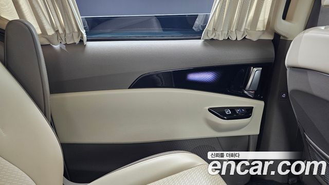 Kia Carnival (IV) Diesel 9-Seater Hi-Limousine Signature 2023 — фото 25