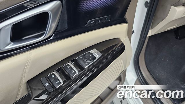 Kia Carnival (IV) Diesel 9-Seater Hi-Limousine Signature 2023 — фото 26