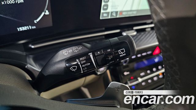 Kia Carnival (IV) Diesel 9-Seater Hi-Limousine Signature 2023 — фото 27