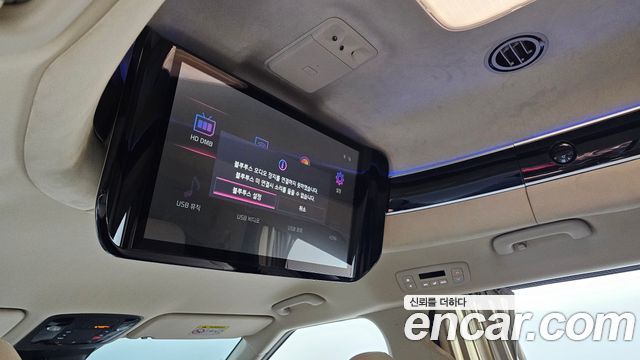 Kia Carnival (IV) Diesel 9-Seater Hi-Limousine Signature 2023 — фото 29