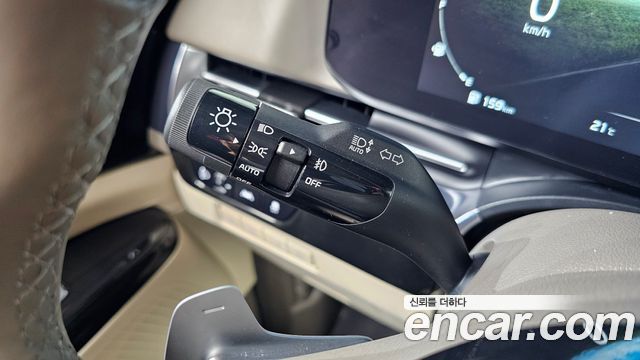 Kia Carnival (IV) Diesel 9-Seater Hi-Limousine Signature 2023 — фото 30