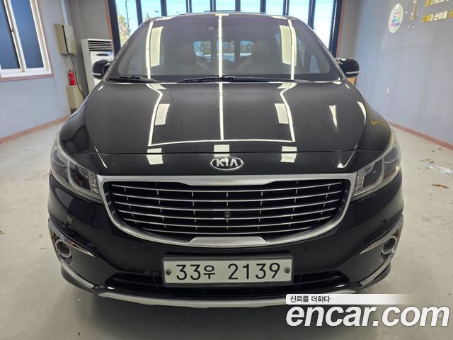 Kia Carnival 9-seater Noblesse 2015 — фото 2